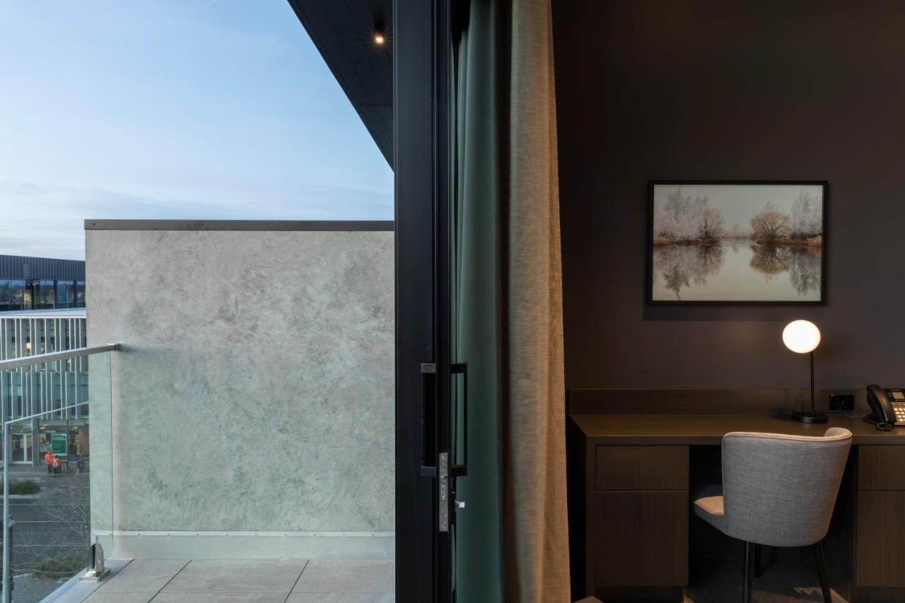 The Mayfair Christchurch Esterno foto A room at the hotel